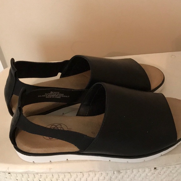 Shoes - Picture 2 of 3